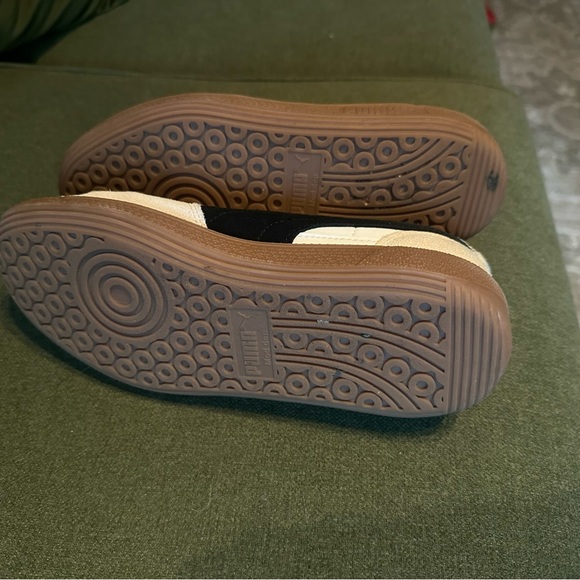 Puma Palermo Black and Cream Sneakers - Picture 4 of 4